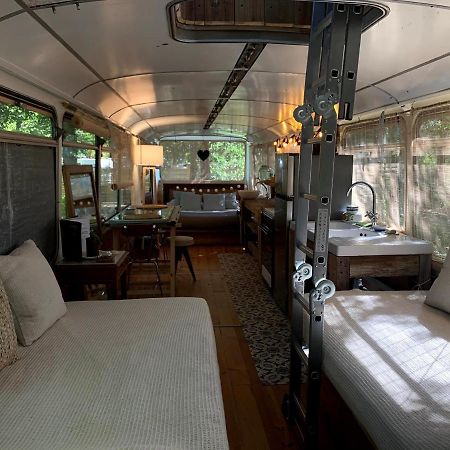 Magic Roof Top Bus With Big Bath In The Tree Forest! Mimizan-Plage Exteriör bild