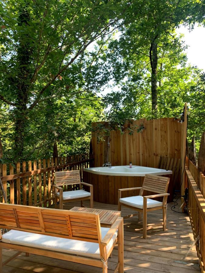 Magic Roof Top Bus With Big Bath In The Tree Forest! Mimizan-Plage Exteriör bild