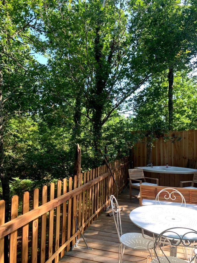 Magic Roof Top Bus With Big Bath In The Tree Forest! Mimizan-Plage Exteriör bild